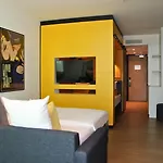 Cityden Zuidas Aparthotel 4*