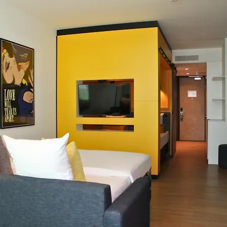 Cityden Zuidas Aparthotel 4*