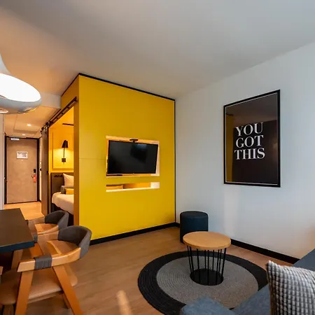 Cityden Zuidas Aparthotel 4*