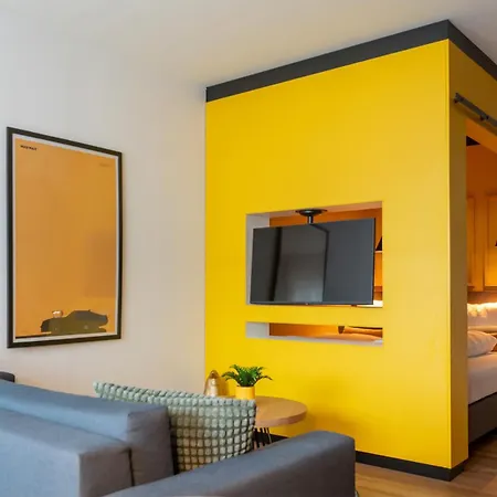 Cityden Zuidas Aparthotel 4*