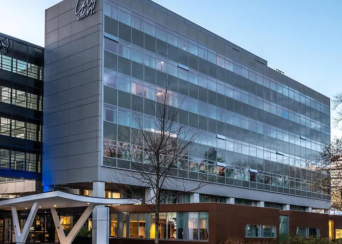 Cityden Zuidas Aparthotel 4*